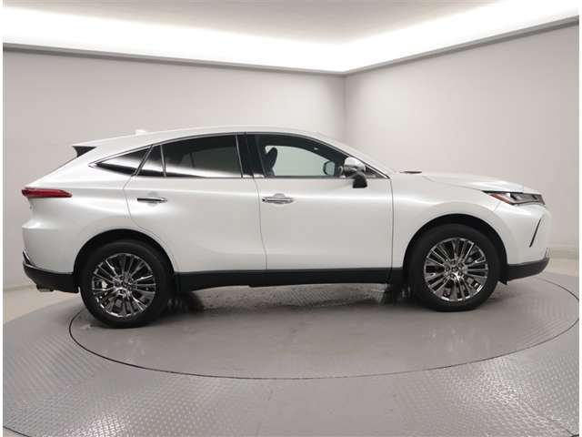 Toyota Harrier 2