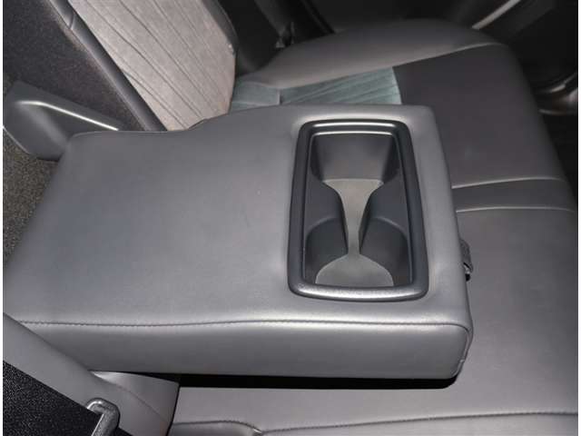 Toyota Harrier 10