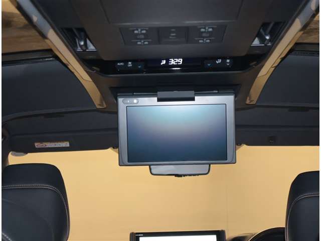 Toyota Alphard 12