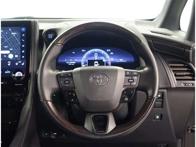 Toyota Alphard 6