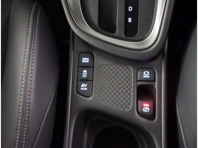 Toyota Yaris Cross 12