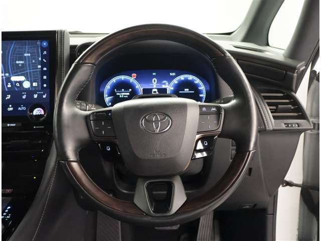 Toyota Alphard 6