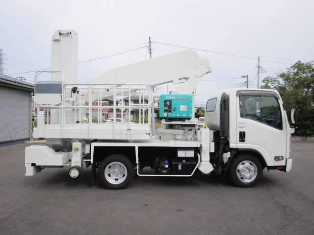 Isuzu Elf 5
