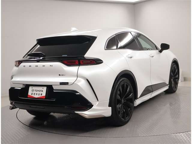 Toyota Crown Sport 3