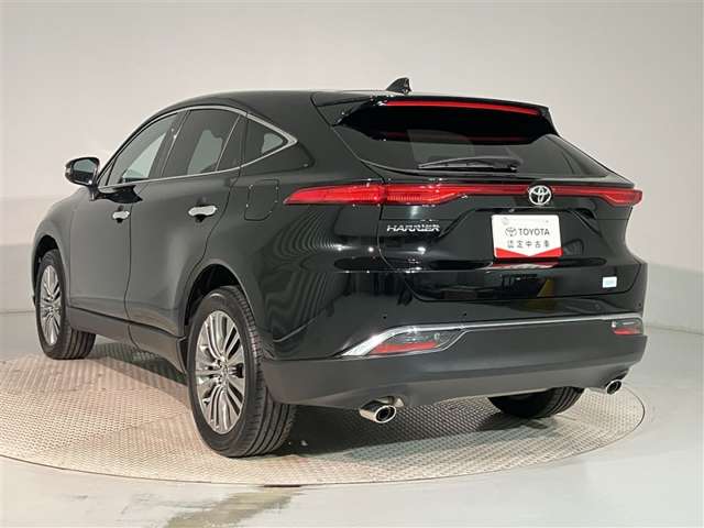Toyota Harrier 4