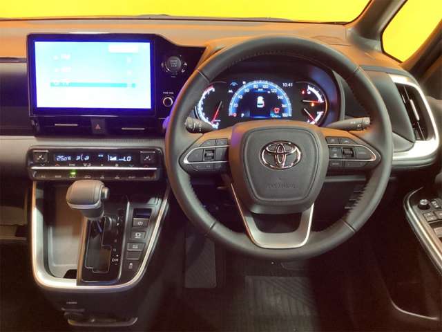 Toyota Voxy 2