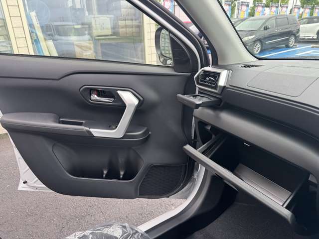 Daihatsu Rocky 9