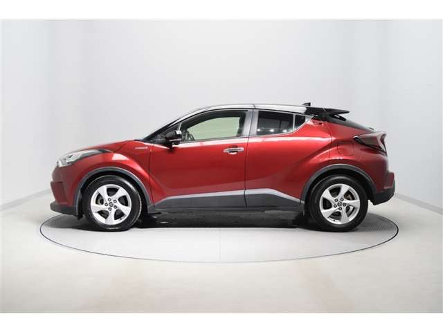 Toyota C-HR 4