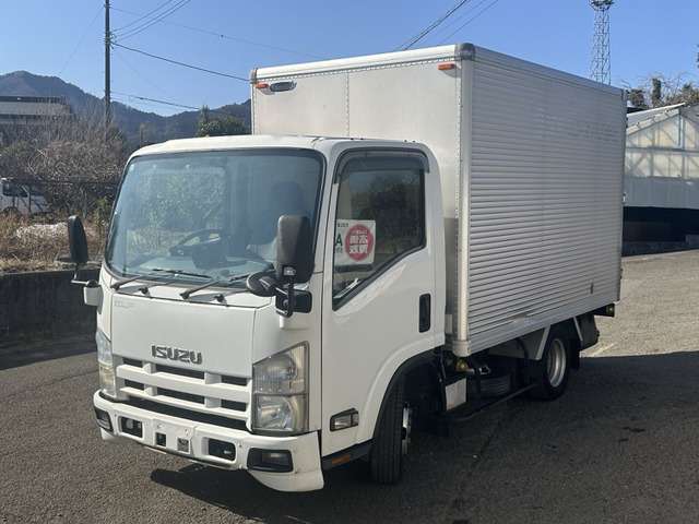 Isuzu Elf 4