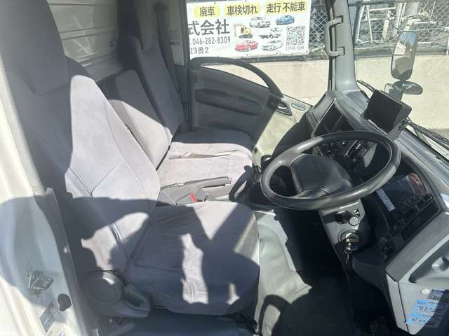 Isuzu Elf 6