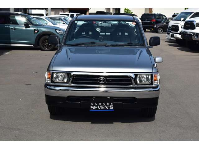 Toyota Hilux 3