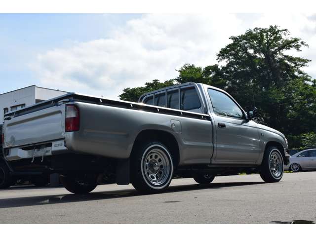 Toyota Hilux 8