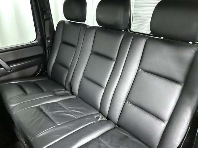 Mercedes-Benz G-Class 12
