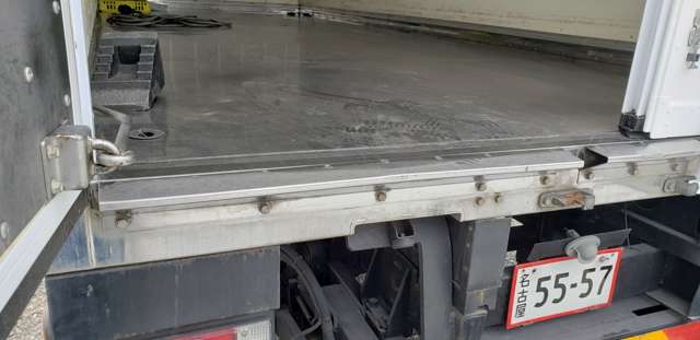 Mitsubishi Fuso Canter 11