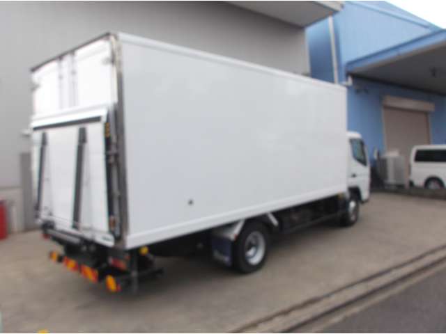 Mitsubishi Fuso Canter 8