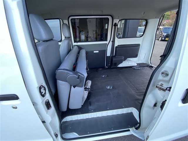 Toyota Town Ace Van 11