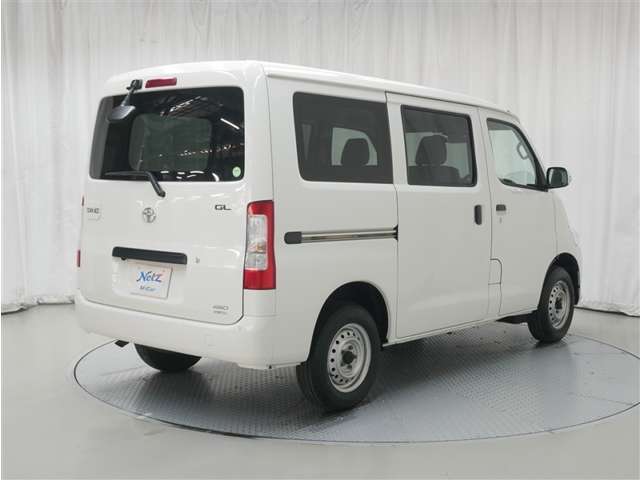 Toyota Town Ace Van 3