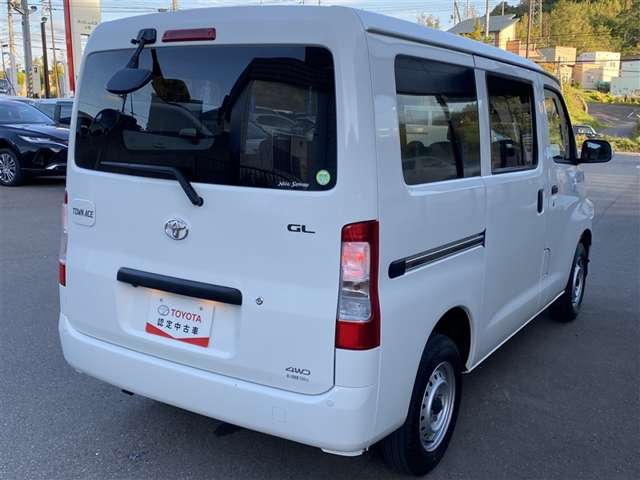 Toyota Town Ace Van 6