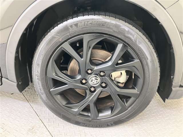 Toyota C-HR 6