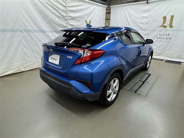 Toyota C-HR 11