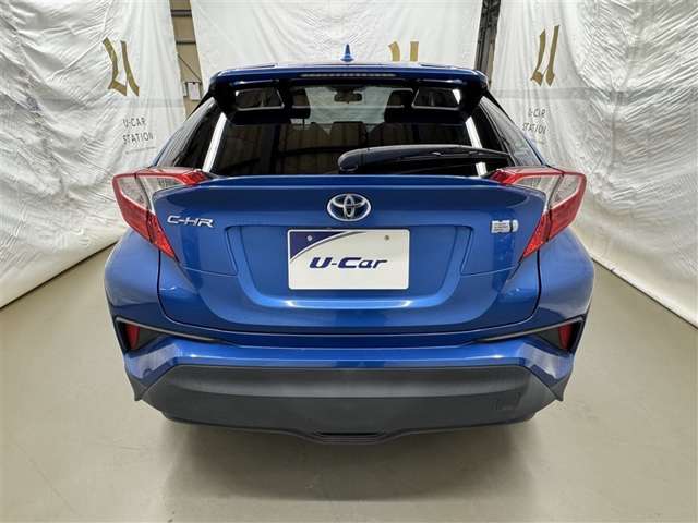 Toyota C-HR 10