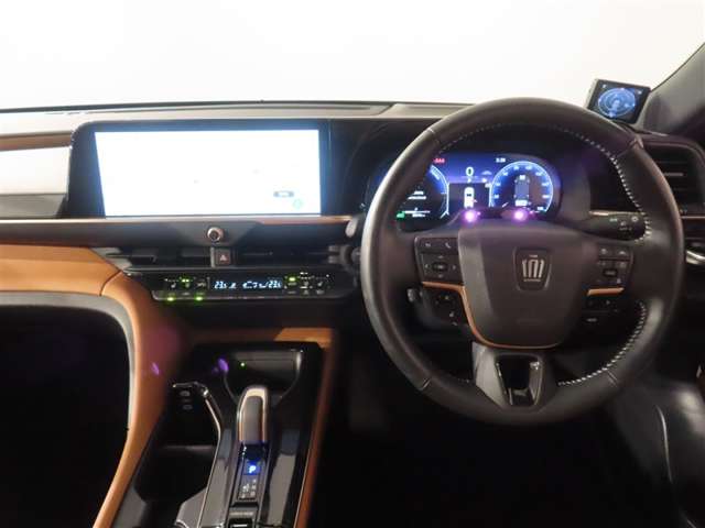 Toyota Crown Sport 5