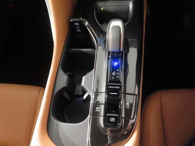 Toyota Crown Sport 9