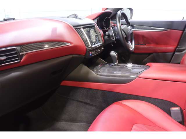 Maserati Levante 11