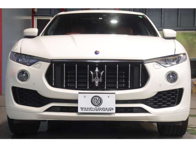 Maserati Levante 8