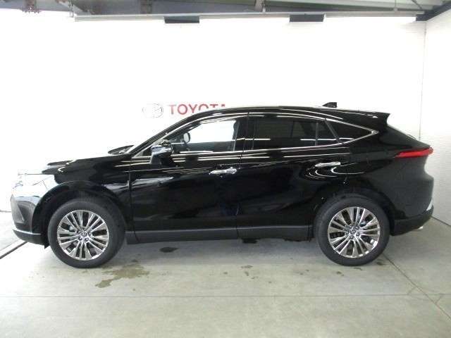 Toyota Harrier 3