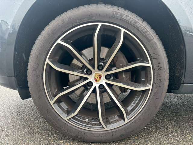 Porsche Macan 11