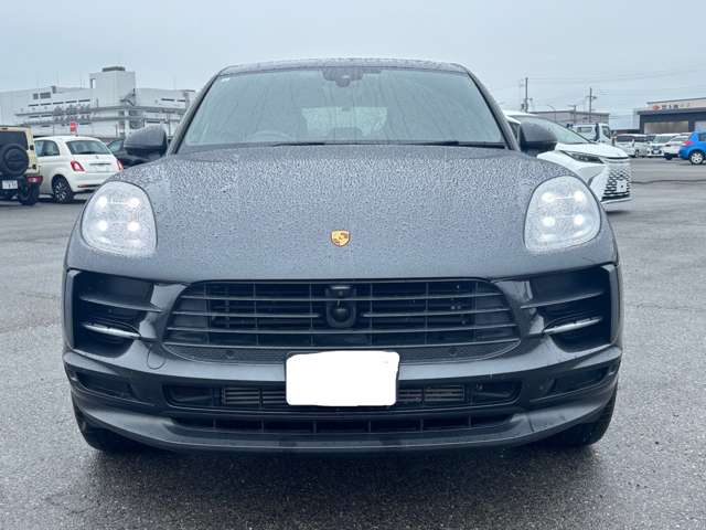Porsche Macan 4