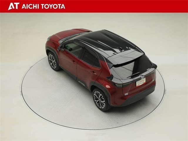 Toyota Yaris Cross 12