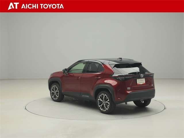 Toyota Yaris Cross 4