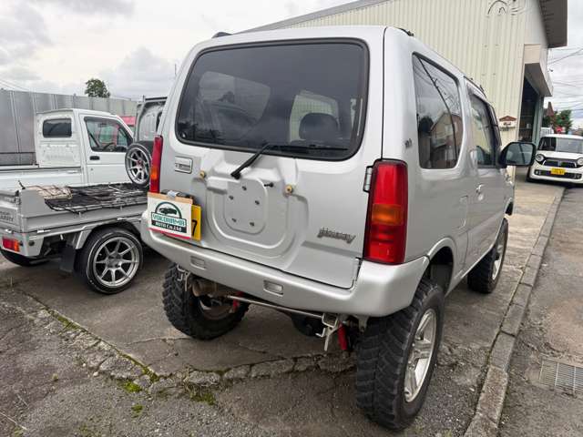Suzuki Jimny 8