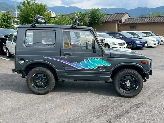 Suzuki Jimny 3