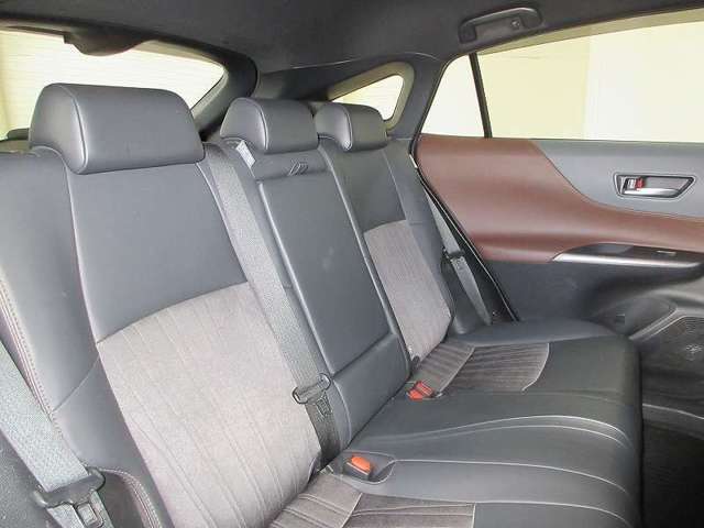 Toyota Harrier 6