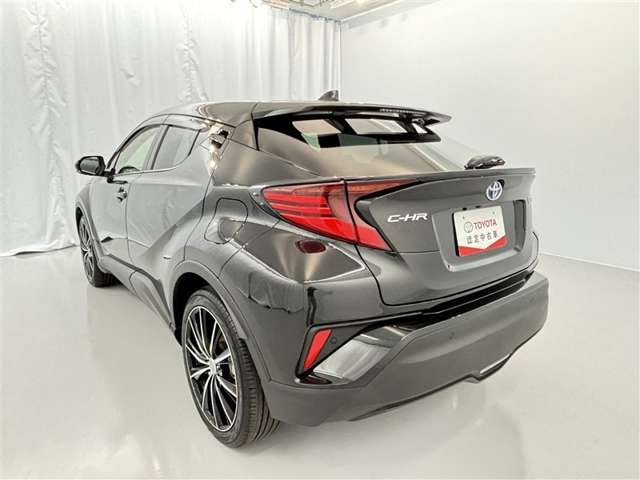 Toyota C-HR 6