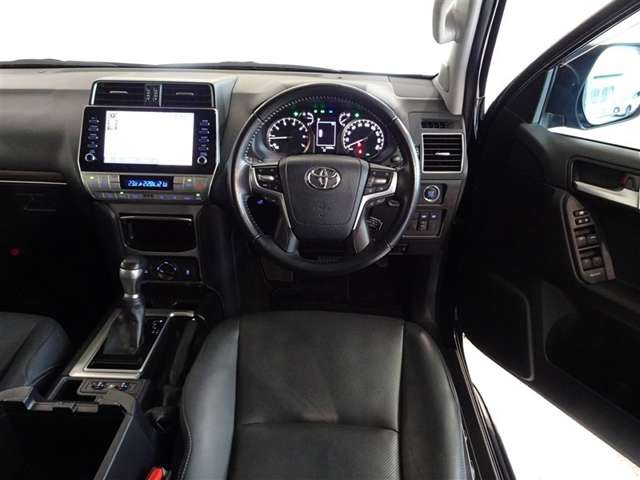 Toyota Land Cruiser Prado 5