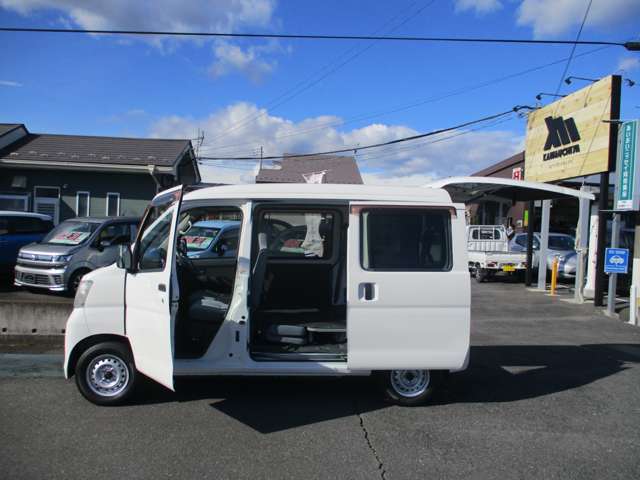 Daihatsu Hijet Cargo 10
