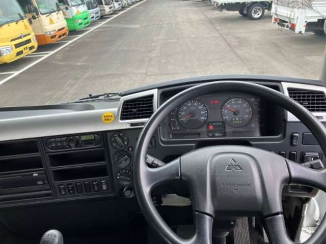 Mitsubishi Fuso Fighter 12
