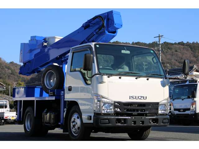 Isuzu Elf 11
