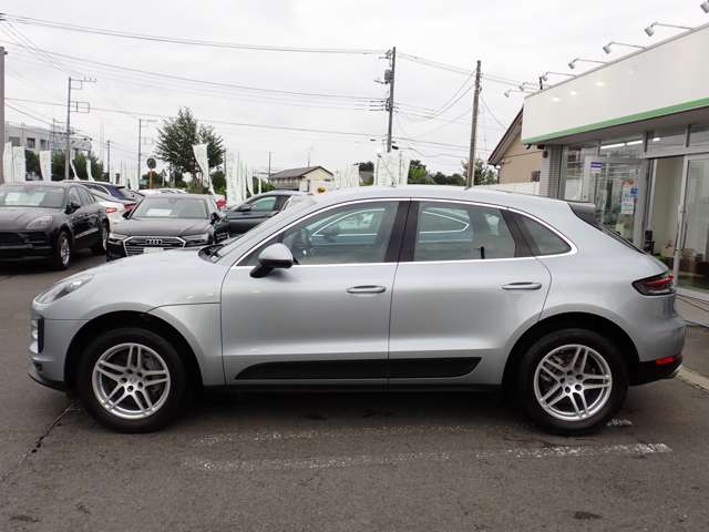 Porsche Macan 11