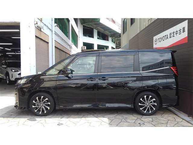 Toyota Noah 7