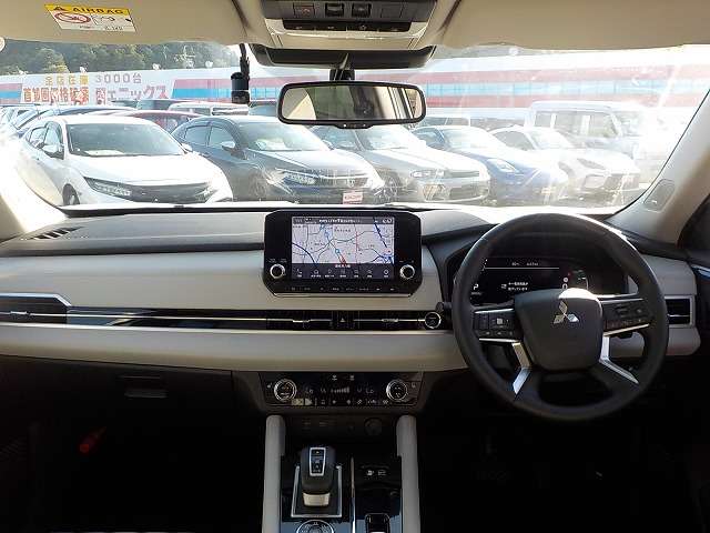 Mitsubishi Outlander 3