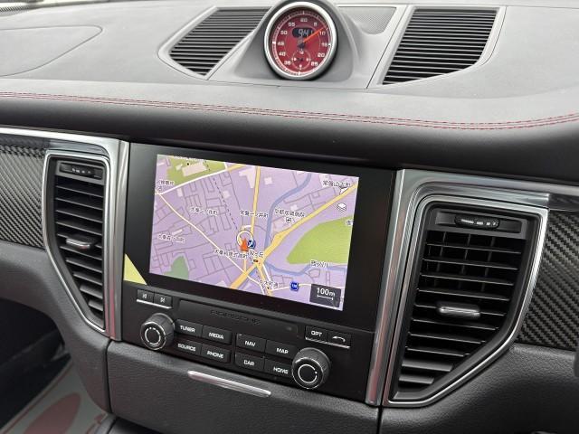 Porsche Macan 10