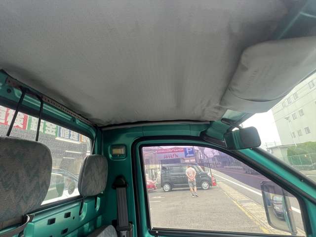 Daihatsu Midget II 8