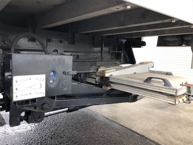 Mitsubishi Fuso Fighter 11