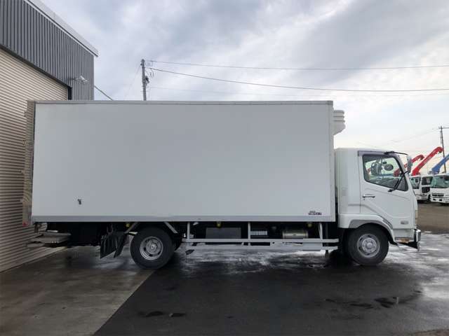 Mitsubishi Fuso Fighter 4