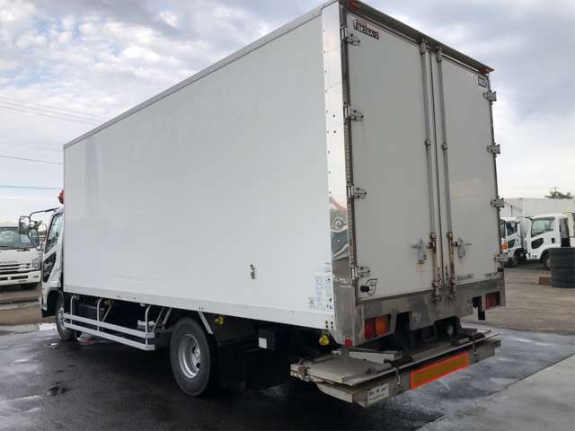 Mitsubishi Fuso Fighter 6